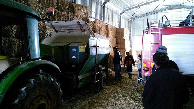 Saman makinesine sıkışan işçi öldü