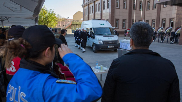 Şehit polis Katırlı son yolculuğuna uğunlanıyor
