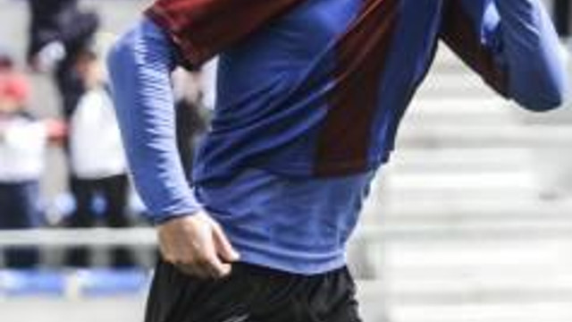 Katalonya hakkında attığı tweetden dolayı Barcelonaya geldiği gibi gitti!