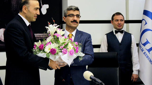 SGK'da devir teslim töreni