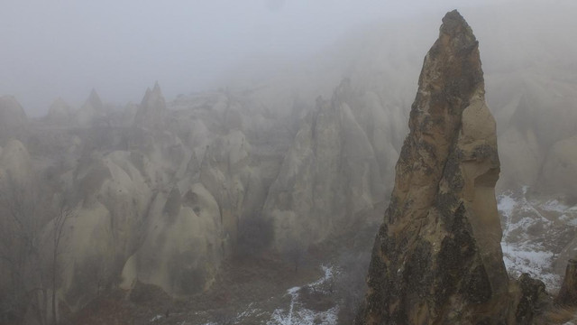 Sisli hava peribacalarına gizem kattı