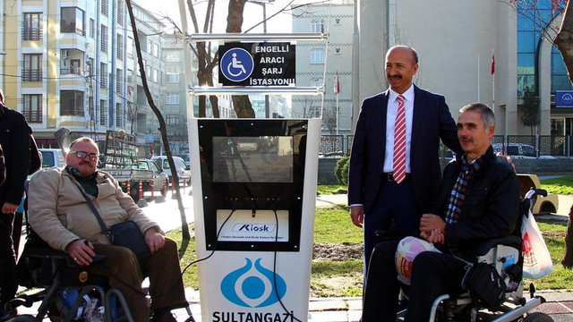 Sultangazi'de "Engelli Araç Şarj İstasyonları" hizmete girdi