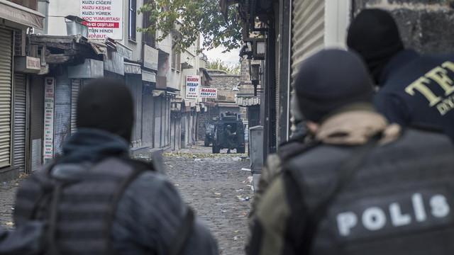 Sur ilçesindeki sokağa çıkma yasağı