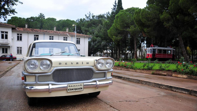 Tarihi dokuma fabrikasında "Devrim" rüzgarı