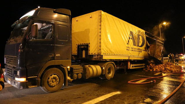 TEM otoyolunda tır yangını