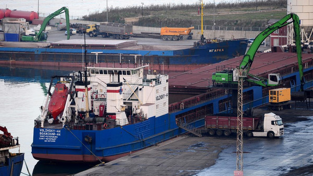 Trabzon'da Rus bandıralı gemi seyirden men edildi