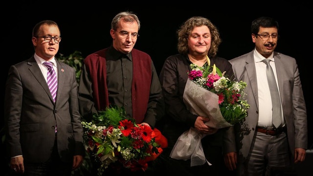 Tuluyhan Uğurlu Bursa'da konser verdi