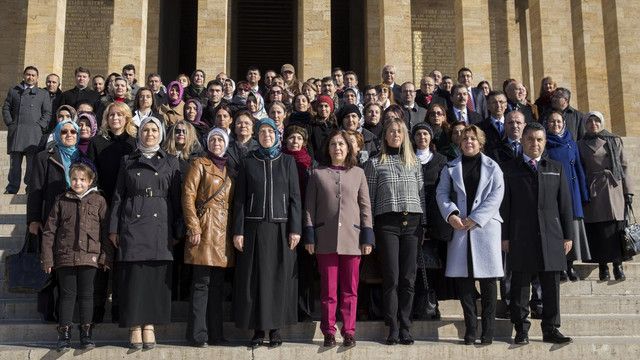 Türk kadınına seçme ve seçilme hakkı verilişinin 81. yıl dönümü