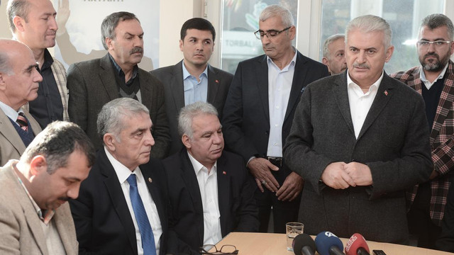 Ulaştırma, Denizcilik ve Haberleşme Bakanı Yıldırım İzmir'de