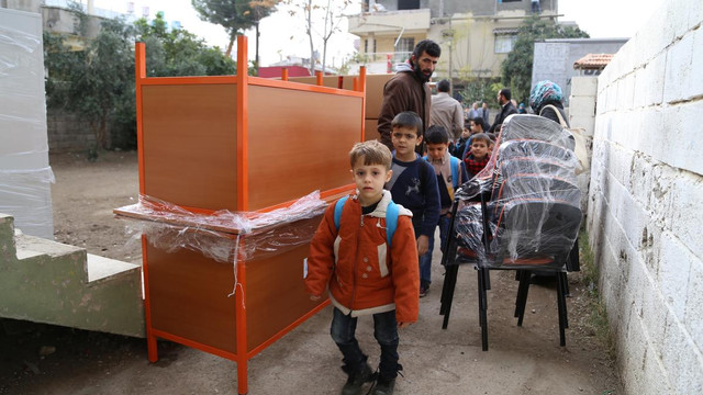 UNICEF'den Suriyeli çocukların okullarına yardım