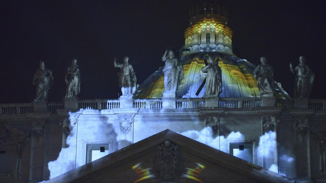 Papa Franciscus Olağanüstü Jübile Yılı'nın açılışını yaptı