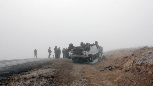 Yozgat'ta öğrenci servisi devrildi: 1 ölü, 6 yaralı