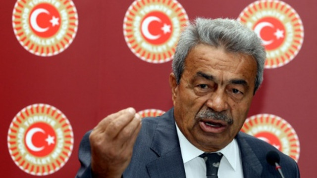 Kamer Genç vefat etti!