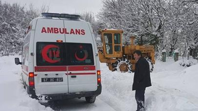 62 yaşındaki kalp hastası iş makinesiyle kurtarıldı!