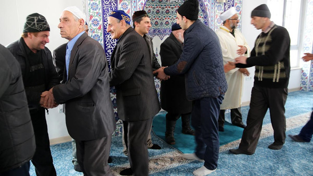 Ahıska Türkleri "öz vatanlarında" ilk cuma namazını kıldı