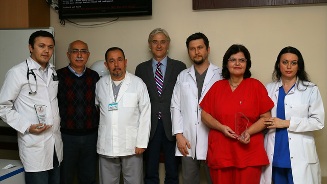 Anestezi Teknisyeninin 90 Dakika Sonra Hayata Donmesi Saglik