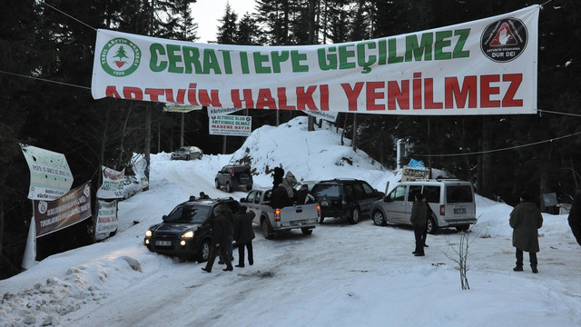 Artvin'de cevrecilerden maden protestosu