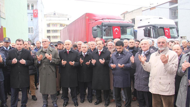 Bayırbucak Türkmenlerine 180 ton yardım