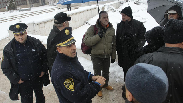 Bosnalı eski askerlerden "emeklilik" protestosu