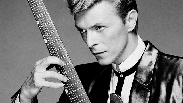 Ünlü müzisyen David Bowie hayatını kaybetti