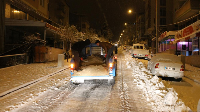 Demirci'de kar yağışı