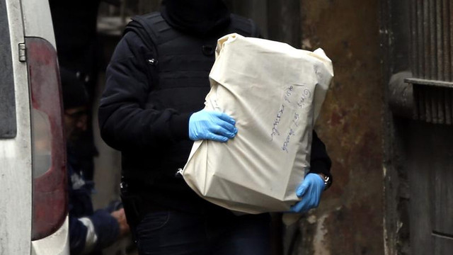 HDP Beyoğlu İlçe Başkanlığı'ndaki arama