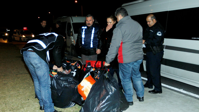 İzmirde Yunan Adalarına geçmeye çalışan 54 sığınmacı yakalandı