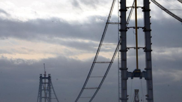 İzmit Körfez Geçişi Asma Köprüsü çalışmaları