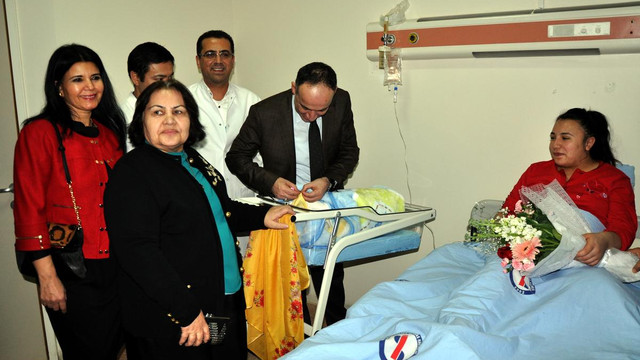 Kırıkkale'de yılın ilk bebeklerine altın