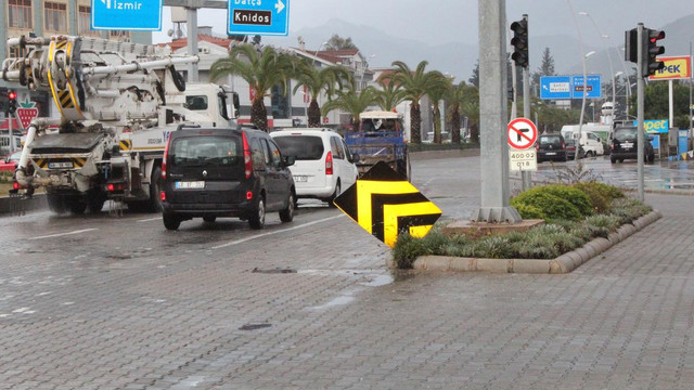 Marmaris'te fırtına ve yağış