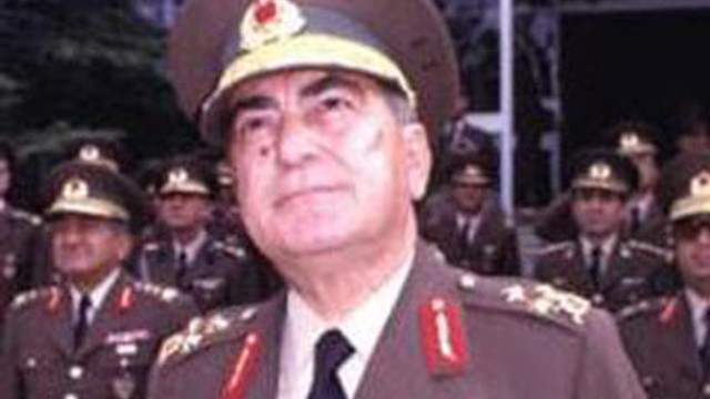Emekli Orgeneral Sabri Yirmibeşoğlu toprağa veriliyor