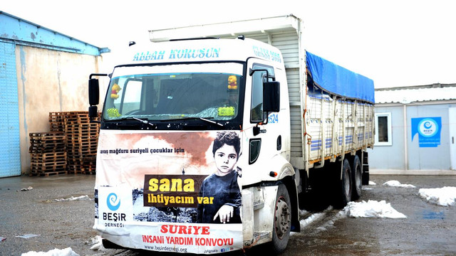 Suriyeli sığınmacılara insani yardım