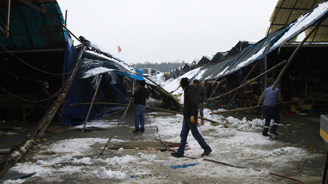 Tekirdağ’da kapalı pazar yerinin çatısı çöktü