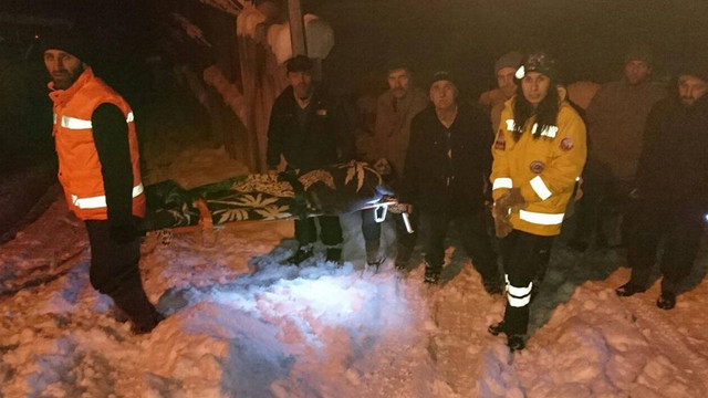 Ülkeler arası sevkle hastaneye kaldırıldı