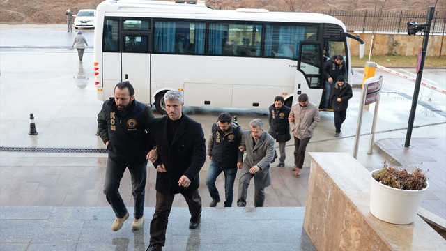 Usak'taki FETO/PDY operasyonu