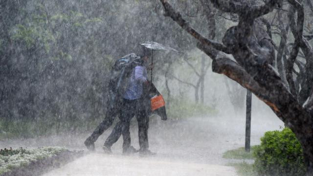 Meteoroloji uyardı! Kuvvetli yağış ve fırtına geliyor!