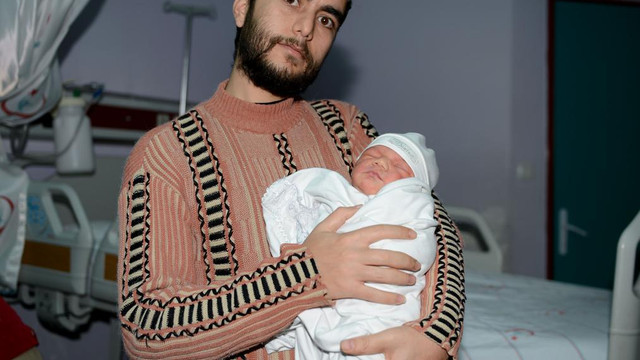 Yılın ilk Suriyeli bebekleri