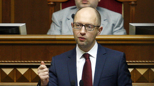 Ukrayna Başbakanı Yatsenyuk: Erken seçim için yapay kriz çıkarıldı