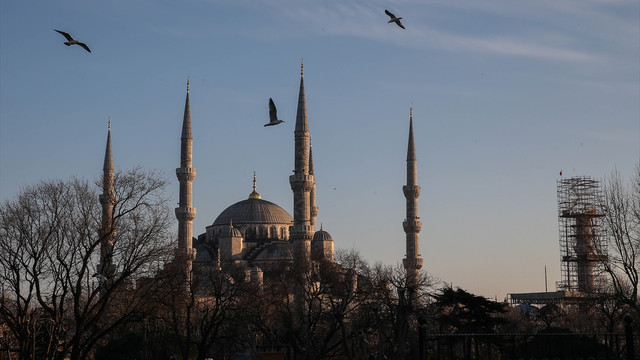 400 yıllık Sultanahmet Camii yeniden örülüyor