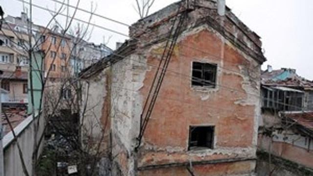 Bursada 300 yıllık kilise satışa çıktı!