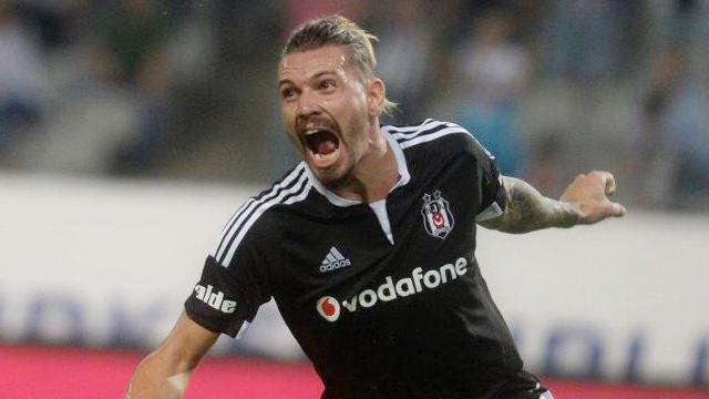 Beşiktaşlı Ersan Gülüm 7 milyon avroya Çine transfer oldu!