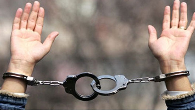 İzmir ve Manisada FETÖye yönelik operasyon düzenlendi: 7 gözaltı