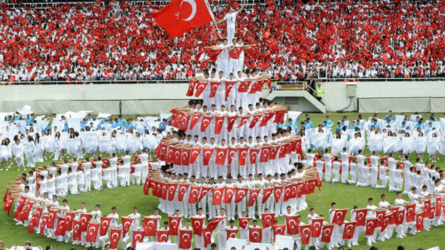 Danıştay 19 Mayıs genelgesini iptal etti