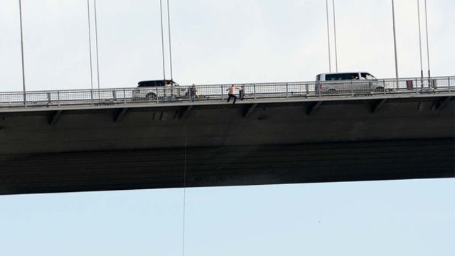 Boğaziçi Köprüsünde intihara teşvik eden 2 kadın adliyeye sevk edildi