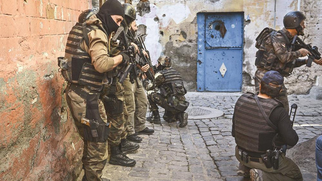 Fasta DAEŞ yanlısı 9 kişilik hücre çökertildi