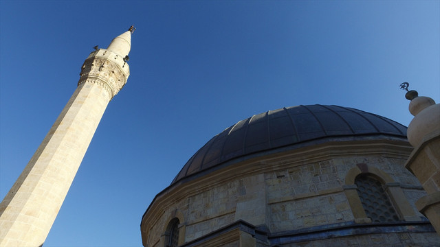 Kahramanmaraşın tarihi Acemli Camisi yeniden ibadete açıldı