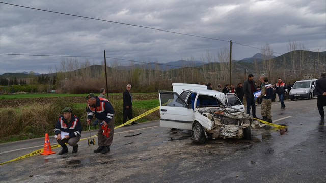 Kahramanmaraş Andırında bir otomobille kamyonet çarpıştı: 1 ölü 3 yaralı