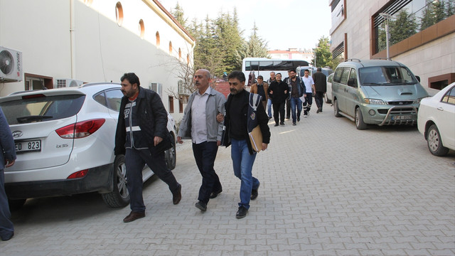 Elazığı merkezli 9 ilde düzenlenen FETÖ/PDY operasyonunda 28 kişi gözaltına alındı