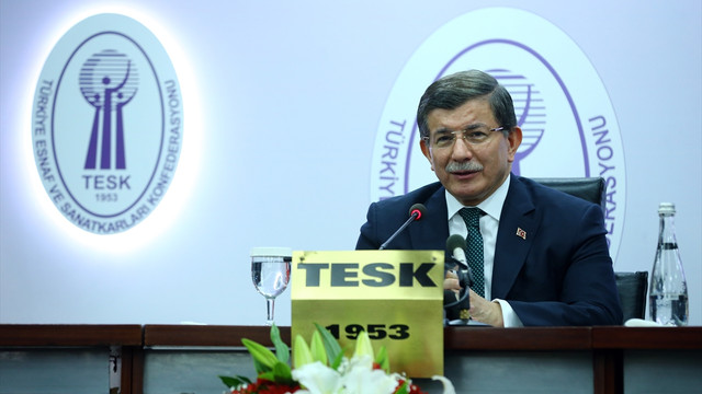 Başbakan Davutoğlu: Anayasaya geçici madde ekleyerek dokunulmazlıkları kaldıralım