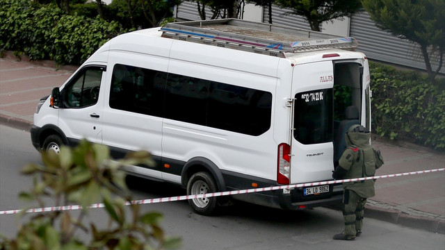 Şişlide şüpheli minibüs panik yarattı